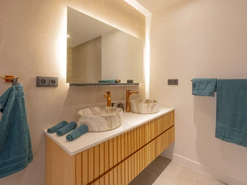 3 Bedroom Townhouse, Duplex