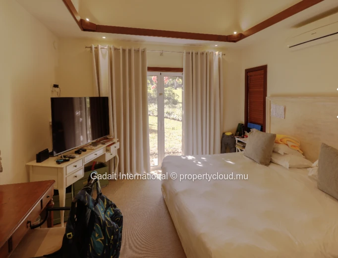 Villa de Luxe avec Vue Océan & Golf à vendre | Heritage Valriche – Bel Ombre
