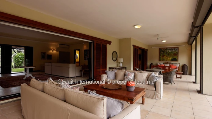 Investing in a luxury villa on the Tamarina golf course in West Mauritius