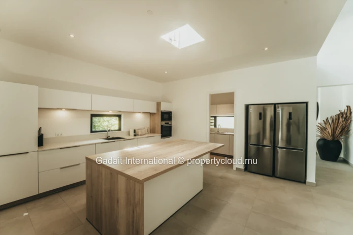 Magnificent Penthouse to buy with Infinity Pool in Northern Mauritius – Belle Vue Harel