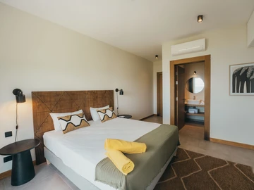 4 Bedroom Villa