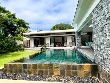 4 Bedroom Villa