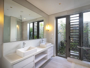 7 Bedroom Villa
