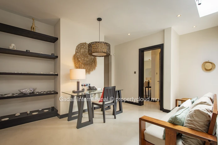Villa contemporaine avec piscine et jardin tropical à vendre | Anahita Golf & Spa Resort Beau Champ