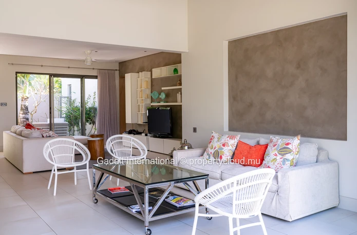 Villa contemporaine avec vue golf et piscine privée à vendre | Anahita Golf & Spa Resort