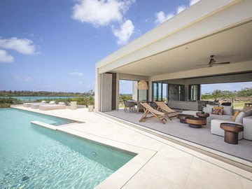 4 Bedroom Villa