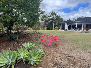 5 Bedroom Villa