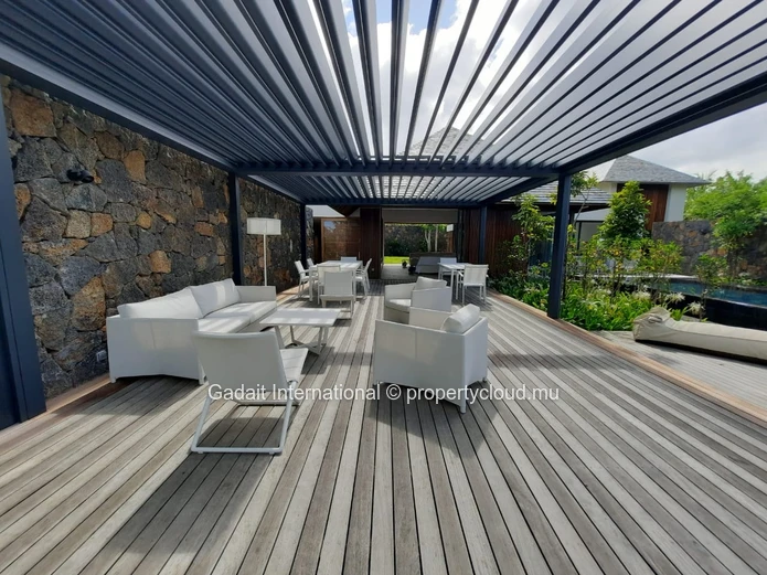 Villa Amicitia: villa with spa and private beach access at Anahita Golf & Spa Resort