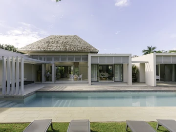 4 Bedroom Villa