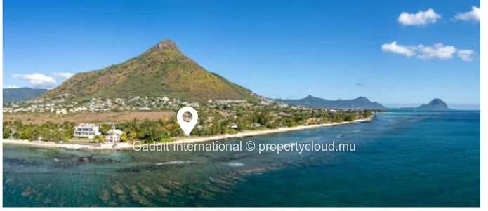 Exclusive Waterfront Penthouse in Tamarin, Mauritius – Luxury Property Accessible to Foreign Buyers