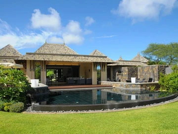 5 Bedroom Villa