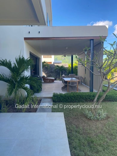Contemporary 4-Bedroom Villa with Private Pool and Sea View – Akasha Estate, Tamarin