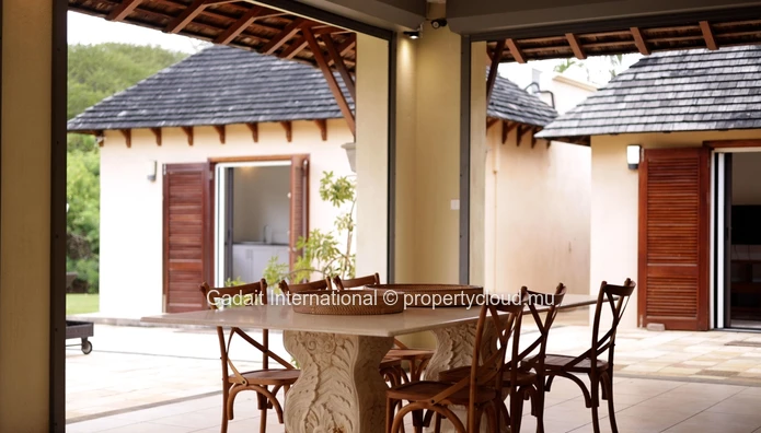 Investing in a luxury villa on the Tamarina golf course in West Mauritius