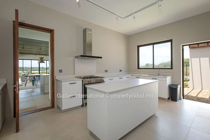A vendre une Villa de maître sur l'eau à l'Ile Maurice