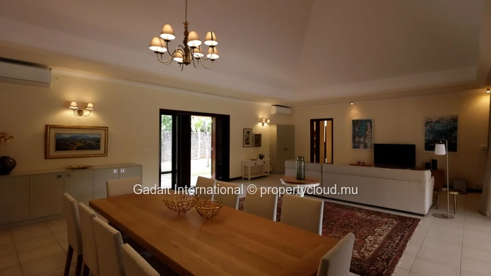 Investing in a luxury villa on the Tamarina golf course in West Mauritius