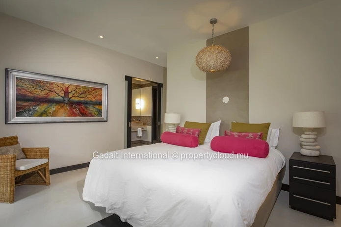Villa contemporaine avec piscine et jardin tropical à vendre | Anahita Golf & Spa Resort Beau Champ