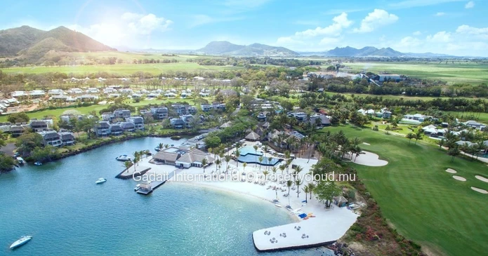 Investissez dans le luxe sur la côte Est de l'île Maurice avec cette villa de 3 chambres, vue Golf