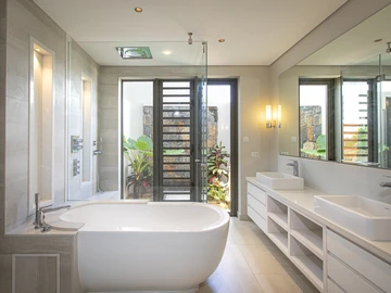 7 Bedroom Villa