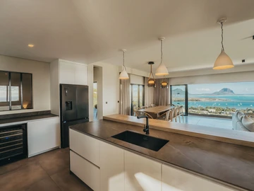 4 Bedroom Villa