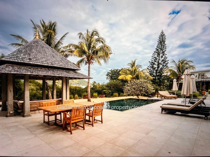 Luxury villa with 5 bedrooms and unobstructed views for sale | Tamarina Golf Resort, Mauritius