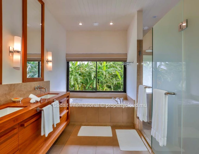 Villa HideAway: For rent - villa with sea view & private pool at Anahita Golf & Spa Resort