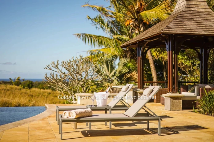 Villa de Luxe avec Piscine & Golf à vendre | Heritage Valriche – Bel Ombre