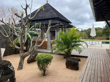 5 Bedroom Villa