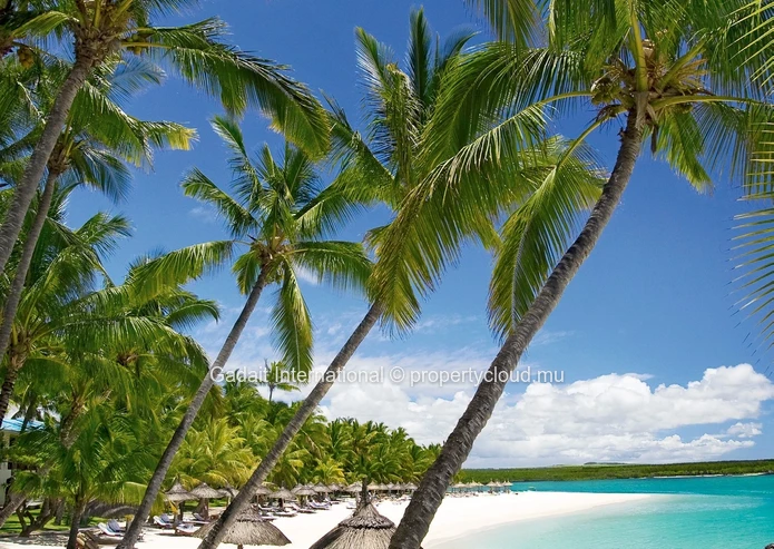 Luxury beachfront villa for sale in Mauritius – One&Only Private Homes Le Saint Géran