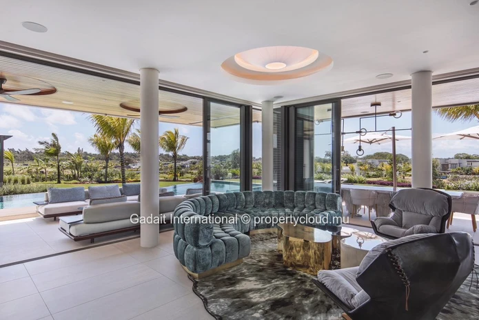 Discover this splendid luxury villa on the Anahita estate