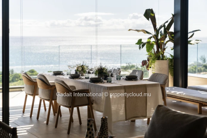 Luxury Penthouse in Mauritius | Panoramic Ocean View – Black River