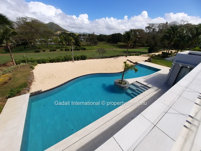 Superbe Villa à Louer – 4 chambres avec vue sur le Golf | Anahita Beau Champ