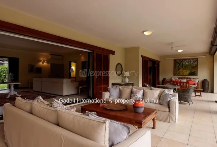 Maison d'Exception sur le Golf en Vente