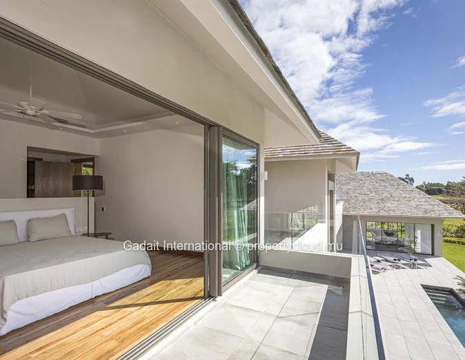 Rent an exceptional villa in the heart of Anahita Golf & Spa Resort