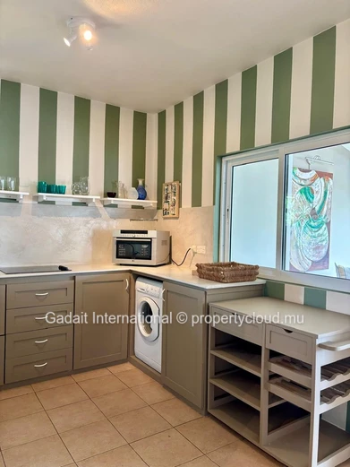 Penthouse à vendre à Jardin du Cap – À deux pas de la plage de Bain Bœuf
