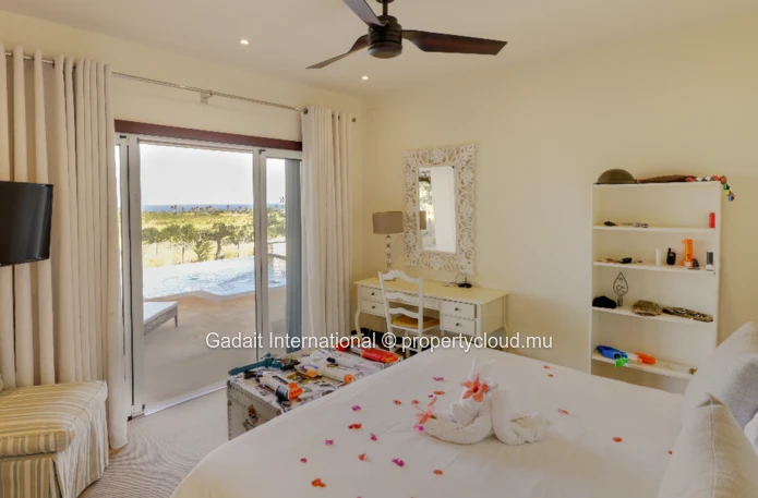 Villa de Luxe avec Vue Océan & Golf à vendre | Heritage Valriche – Bel Ombre