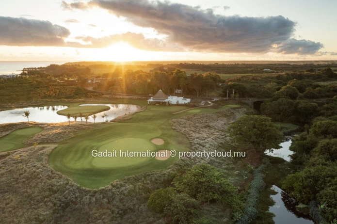 Penthouse de Prestige à Azuri Ocean & Golf Village – Vue Mer Panoramique et Élégance Contemporaine au Cœur d'un Domai...