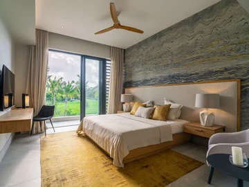5 Bedroom Villa