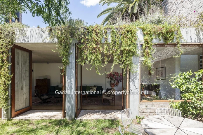 Villa I7: une oasis contemporaine de 560,7 m² au cœur du resort Anahita