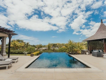 4 Bedroom Villa