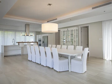 7 Bedroom Villa