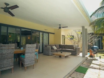 5 Bedroom Villa
