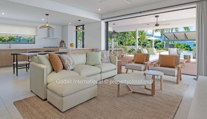 Villa avec piscine, vue sur mer et accès golf | Rivière Noire, Île Maurice
