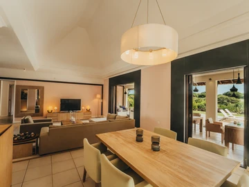 4 Bedroom Villa