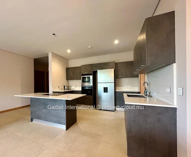 Investissez à O Petit Parc – Appartement Moderne 3 Chambres en Résidence Sécurisée