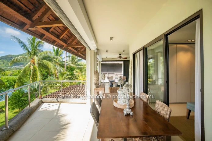 For rent magnificent 4 bedroom villa in the west coast of Tamarin