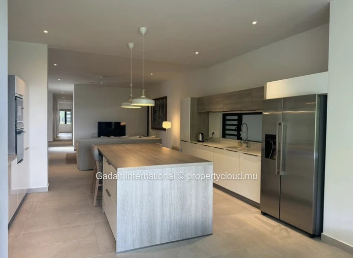 Luxury Apartment for Rent in Belle Vue Harel, Mauritius – Secure Residence with Swimming Pool and Mountain Views