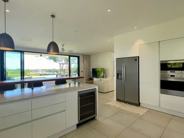 4 Bedroom Villa