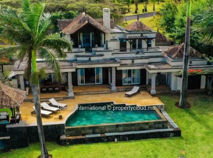 Villa de Luxe avec Vue Océan & Golf à vendre | Heritage Valriche – Bel Ombre