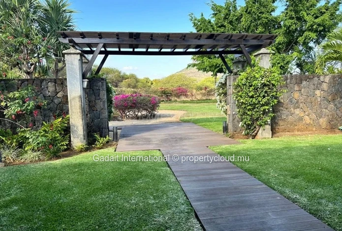 Maison d'Exception sur le Golf en Vente