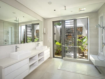 7 Bedroom Villa
